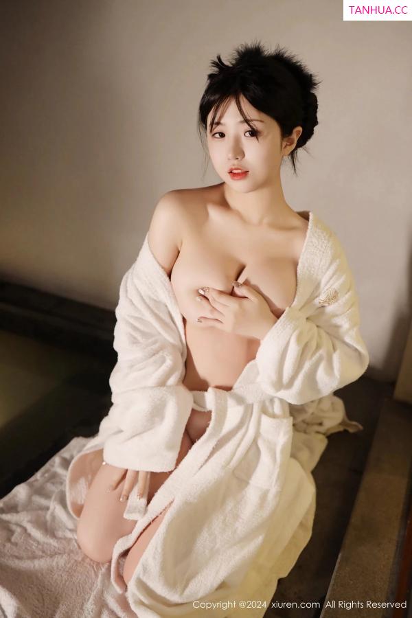   [XiuRen]高清写真图 2024.03.20 No.8263 陈小花 美臀性感第13张图片